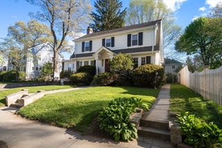 66 Randlett Park, Newton, MA 02465