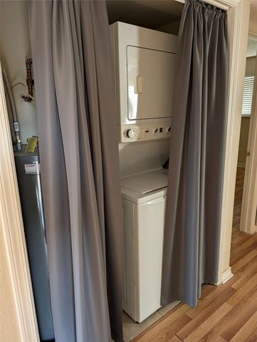 3220 69th Street F4, Galveston, TX 77551