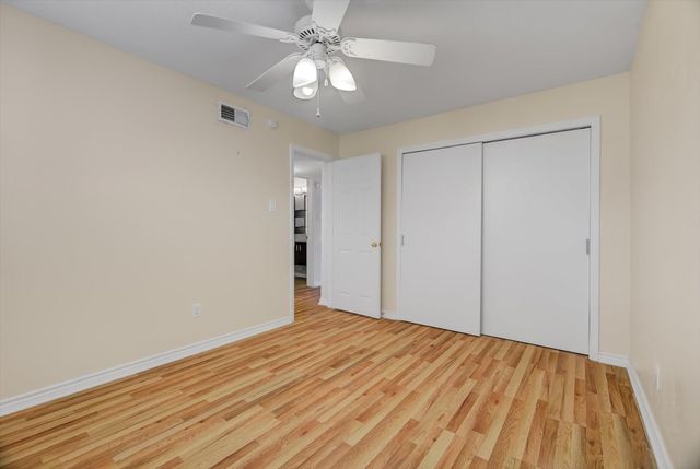 3220 69th Street F4, Galveston, TX 77551