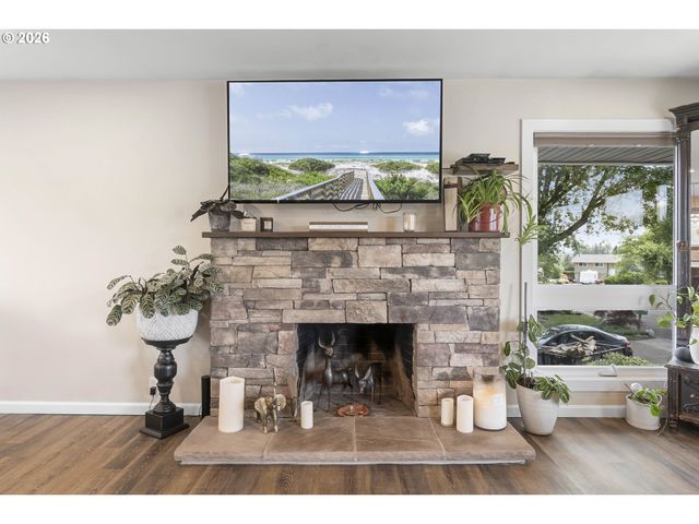 22985 Se NAOMI Ct, Damascus, OR 97089