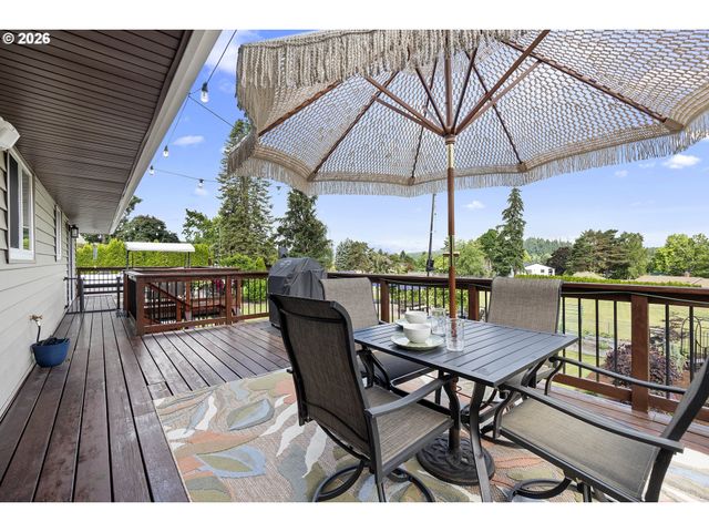 22985 Se NAOMI Ct, Damascus, OR 97089