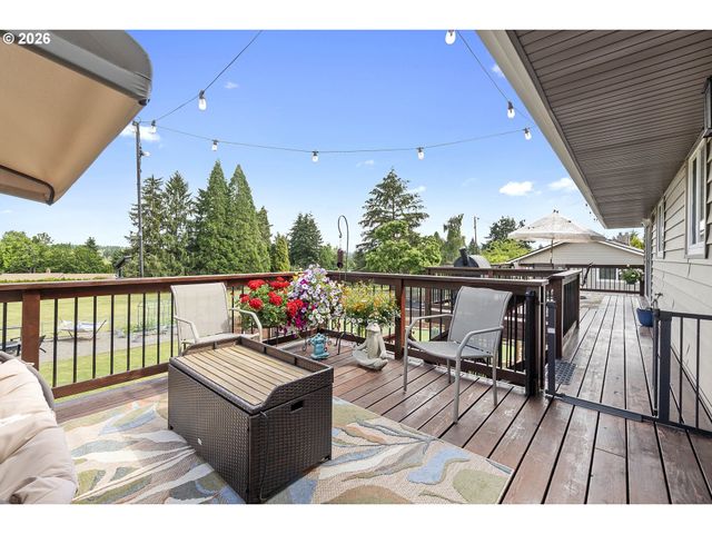 22985 Se NAOMI Ct, Damascus, OR 97089