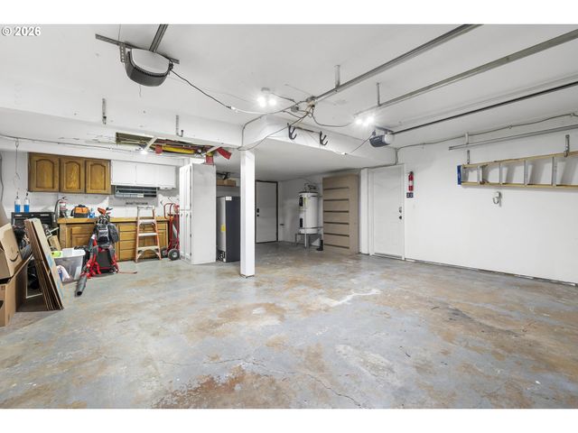 22985 Se NAOMI Ct, Damascus, OR 97089