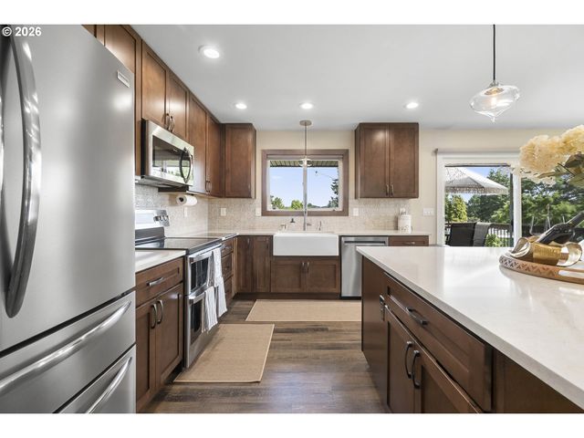 22985 Se NAOMI Ct, Damascus, OR 97089