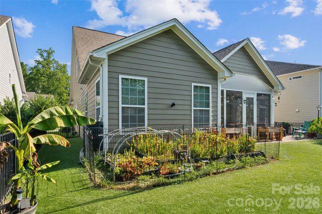 123 Tomahawk Drive, Mooresville, NC 28117