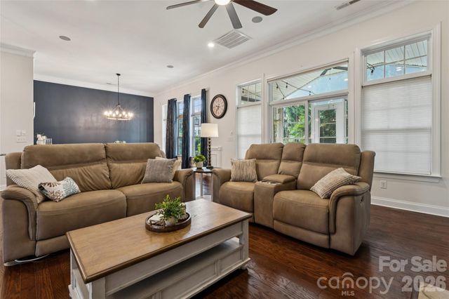 123 Tomahawk Drive, Mooresville, NC 28117