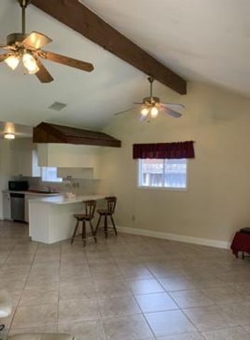 9715 Santa Monica Boulevard, Houston, TX 77089