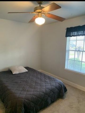 9715 Santa Monica Boulevard, Houston, TX 77089