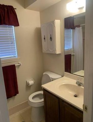 9715 Santa Monica Boulevard, Houston, TX 77089