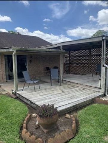 9715 Santa Monica Boulevard, Houston, TX 77089