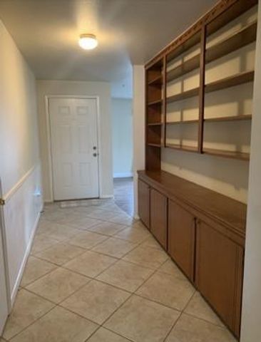 9715 Santa Monica Boulevard, Houston, TX 77089