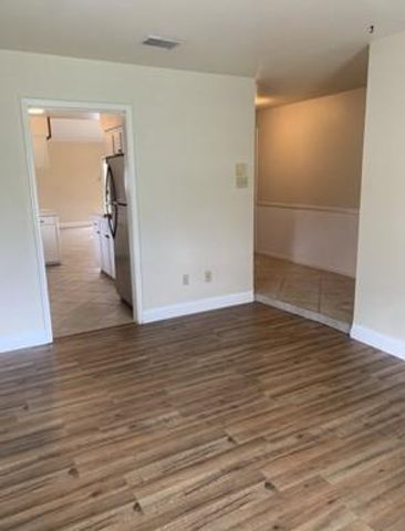 9715 Santa Monica Boulevard, Houston, TX 77089