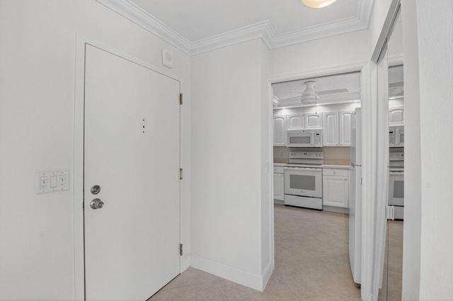 4505 S Ocean Boulevard 805, Highland Beach, FL 33487