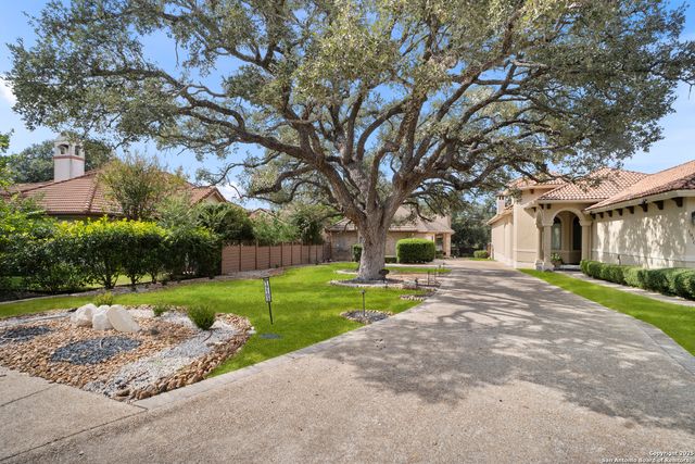 19103 W Birdsong, San Antonio, TX 78258