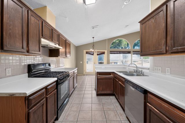 16803 Dorman DR, Round Rock, TX 78681