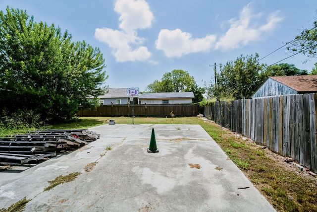 3003 Sunset Dr, Ingleside, TX 78362