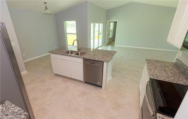 1400 SW 1st TER, Cape Coral, FL 33991