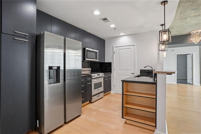 3324 Peachtree NE Road 1101, Atlanta, GA 30326