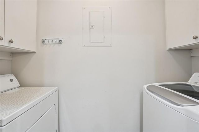 3324 Peachtree NE Road 1101, Atlanta, GA 30326