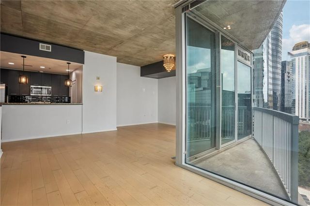 3324 Peachtree NE Road 1101, Atlanta, GA 30326