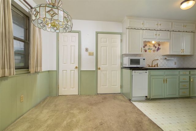 6604 Trailwood Drive, Forest Hill, TX 76140