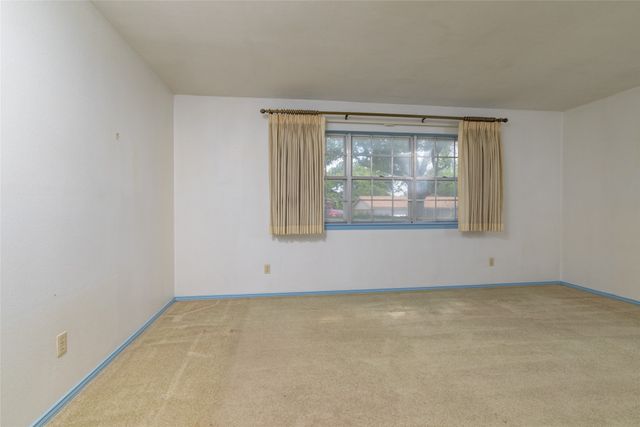 6604 Trailwood Drive, Forest Hill, TX 76140