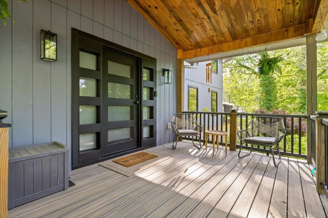 511 Barrington Road, Signal Mountain, TN 37377