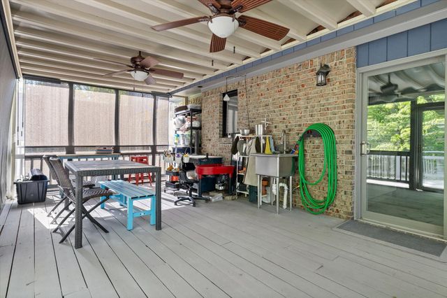 511 Barrington Road, Signal Mountain, TN 37377