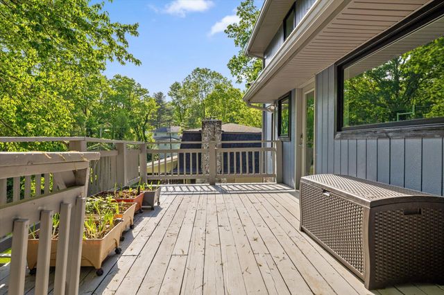 511 Barrington Road, Signal Mountain, TN 37377