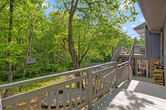 511 Barrington Road, Signal Mountain, TN 37377