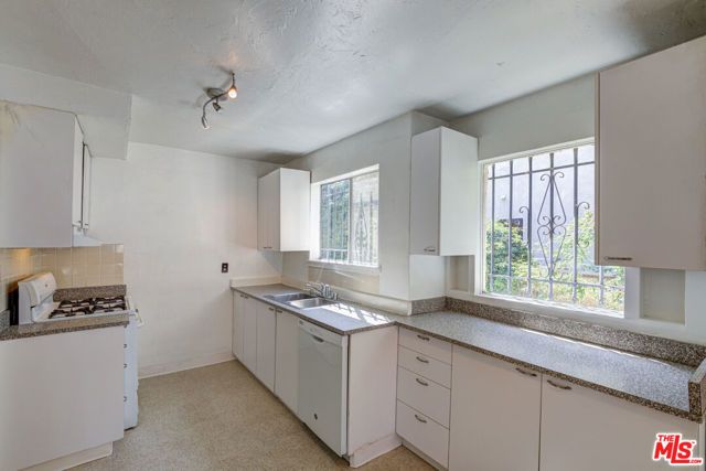 835 N Ogden Drive, Los Angeles, CA 90046