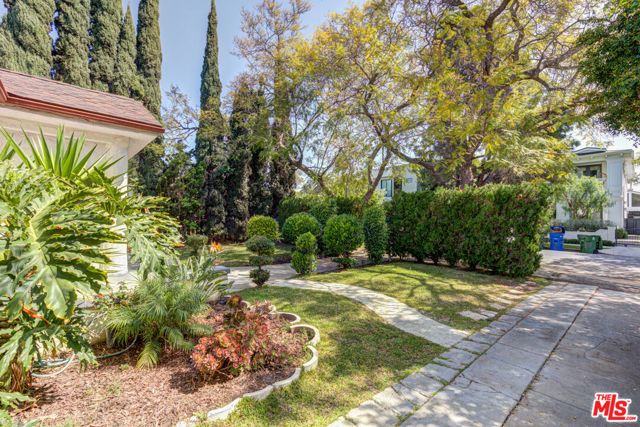 835 N Ogden Drive, Los Angeles, CA 90046