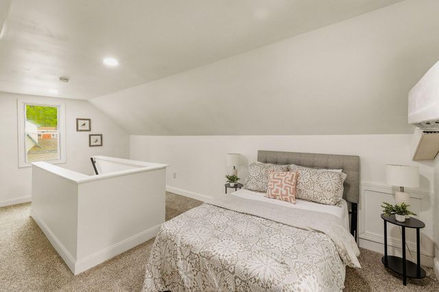21 CEDAR AVE, Westville, NJ 08093