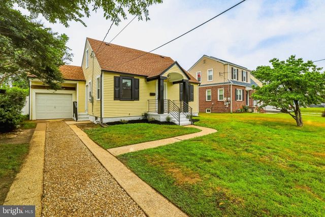 21 CEDAR AVE, Westville, NJ 08093