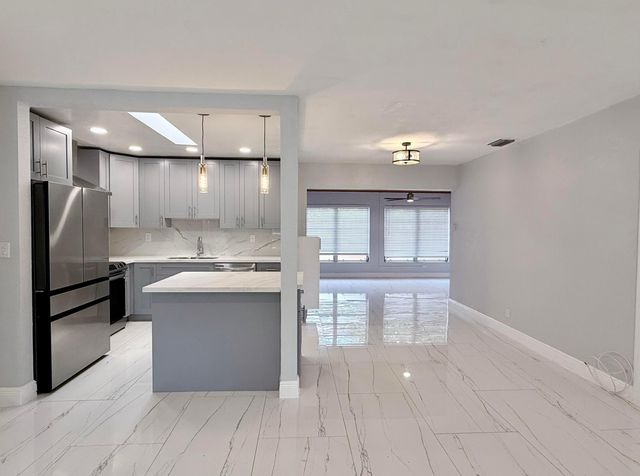 1181 SW 4th Terrace, Pompano Beach, FL 33060