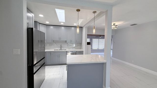 1181 SW 4th Terrace, Pompano Beach, FL 33060