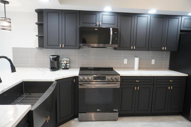 2811 Village Boulevard 201, West Palm Beach, FL 33409