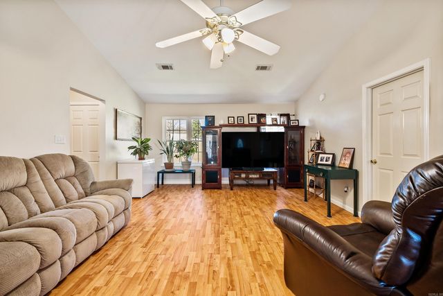 1814 Mail Route Circle, Little Rock, AR 72206