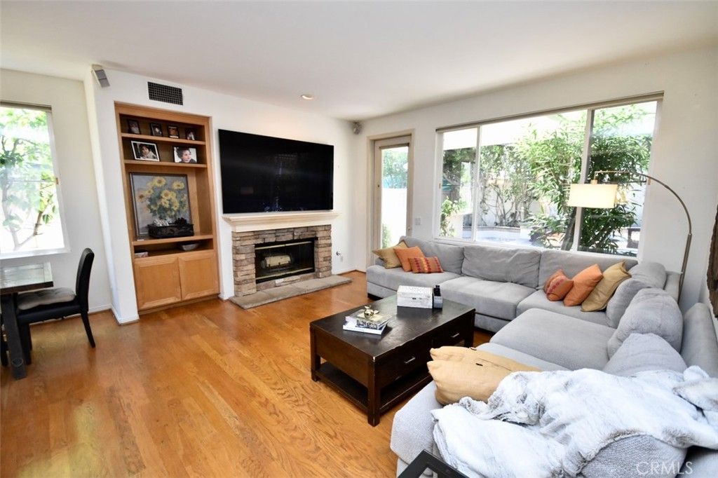 Image 10 of property listing at 31 Vetrina, Irvine, CA 92606
