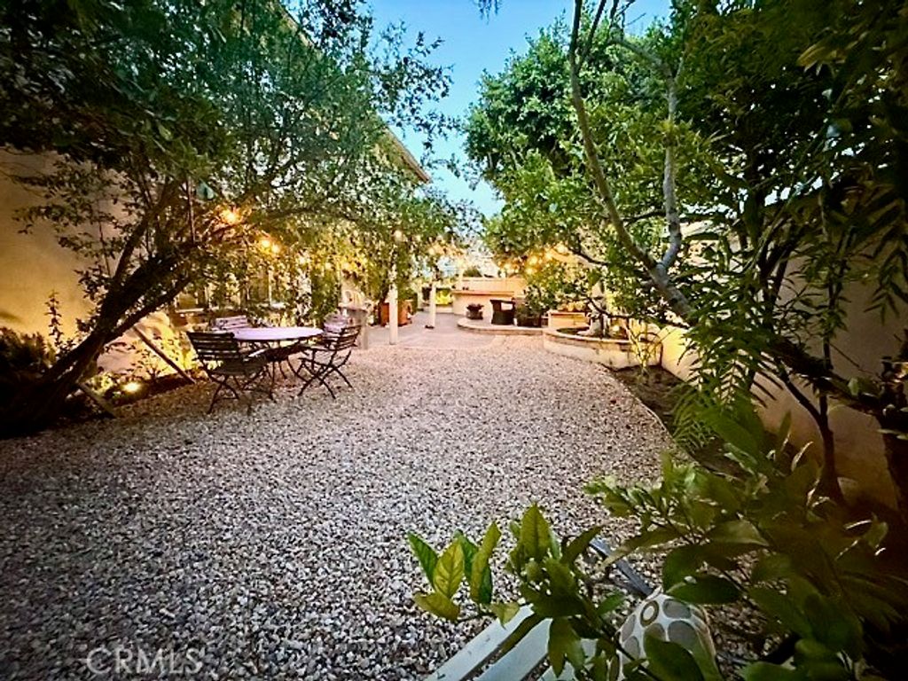 Image 37 of property listing at 31 Vetrina, Irvine, CA 92606