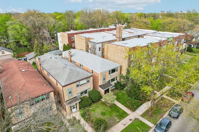 1914 W Farwell Avenue, Chicago, IL 60626