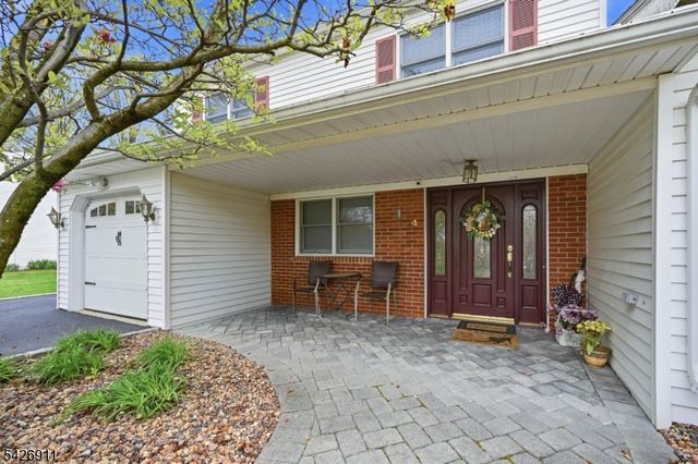 4 Winfield Dr, Parsippany-troy Hills Twp., NJ 07054