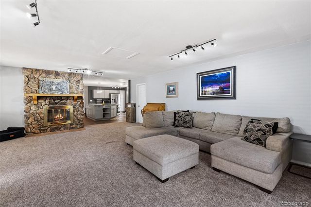 861 Teller Lane, Woodland Park, CO 80863