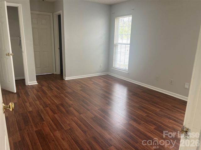 6007 Lawnmeadow Drive, Charlotte, NC 28216