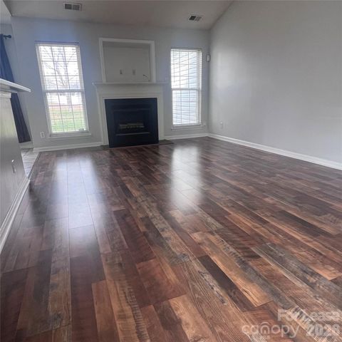 6007 Lawnmeadow Drive, Charlotte, NC 28216