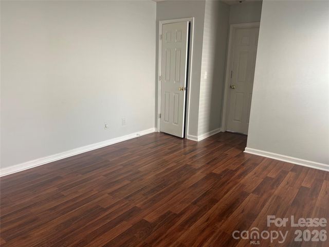 6007 Lawnmeadow Drive, Charlotte, NC 28216