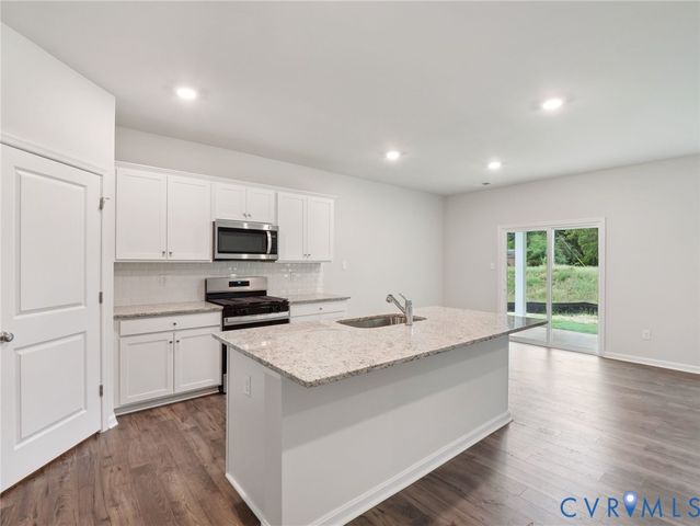 6101 Whisperwood Dr, Chesterfield, VA 23234