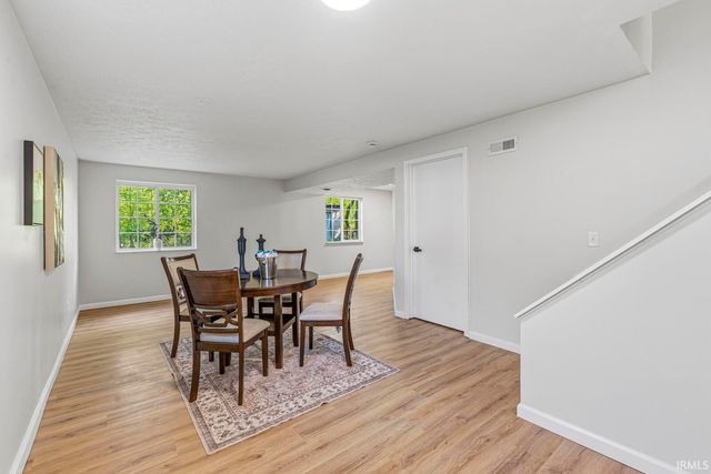 1828 Woodland Drive, Elkhart, IN 46514