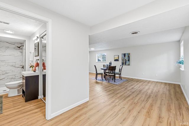 1828 Woodland Drive, Elkhart, IN 46514