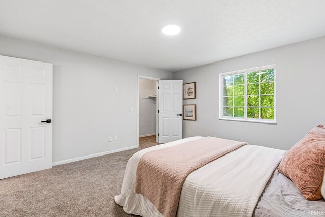 1828 Woodland Drive, Elkhart, IN 46514